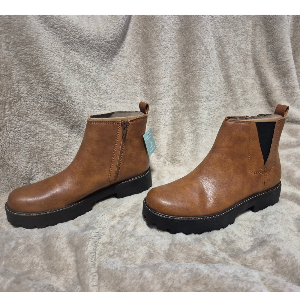 Zodiac Womens Cognac Brown Chelsea Ankle Boots Lug Sole Side Zip Size 7.5 NEW